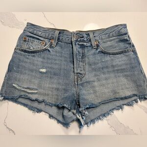 Levi’s denim cutoff short